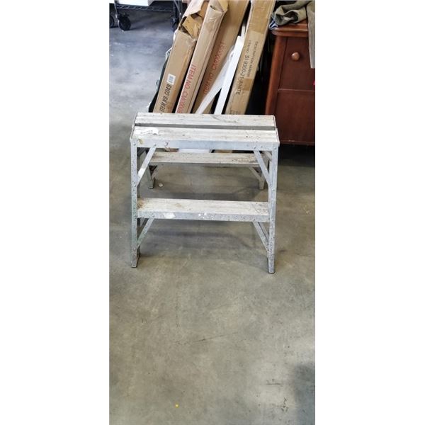 2FT WIDE 2FT STEP LADDER