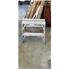 Image 1 : 2FT WIDE 2FT STEP LADDER