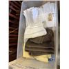 Image 2 : 2 STORAGE TOTE OF TOWELS AND LINENS