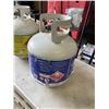 Image 4 : 2 PROPANE TANKS
