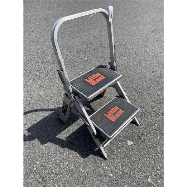 LITTLE GIANT STEP LADDER