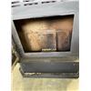 Image 2 : PELLET STOVE