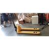 Image 1 : ULINE NARROW FORK PALLET JACK