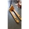 Image 2 : ULINE NARROW FORK PALLET JACK