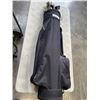 Image 1 : SET OF ASSORTED GOLF CLUBS AND GOLF BAG