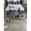 Image 1 : BLUE/ BLACK TRIUMPH BIKE