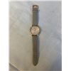 Image 3 : GOLD TONE TIMEX QUARTZ WATCH, BATTERY REQUIRED