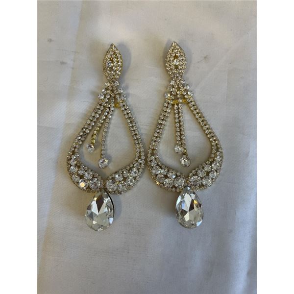 PAIR OF SPARKLING STONES GOLD PLATED HUGE DANGLE EARRINGS