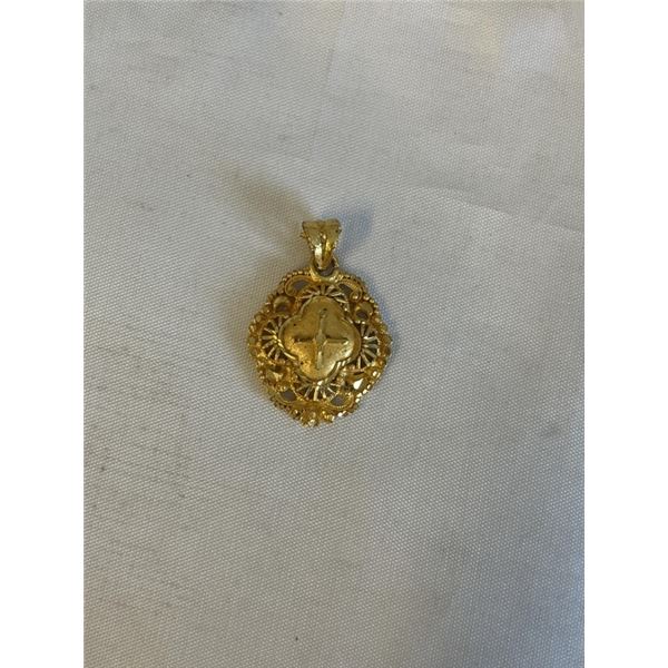 18K GOLD PLATED PENDANT, UNMARKED
