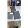 Image 1 : 3 APPLE IPAD FOLIO AND MAGIC KEYBOARDS