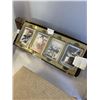 Image 5 : TOTE WITH HUGE ASSORTMENT OF HOCKEY AND FOOTBALL  CARDS