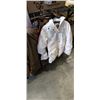 Image 4 : 4 LADIES DESIGNER COATS