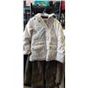Image 6 : 4 LADIES DESIGNER COATS