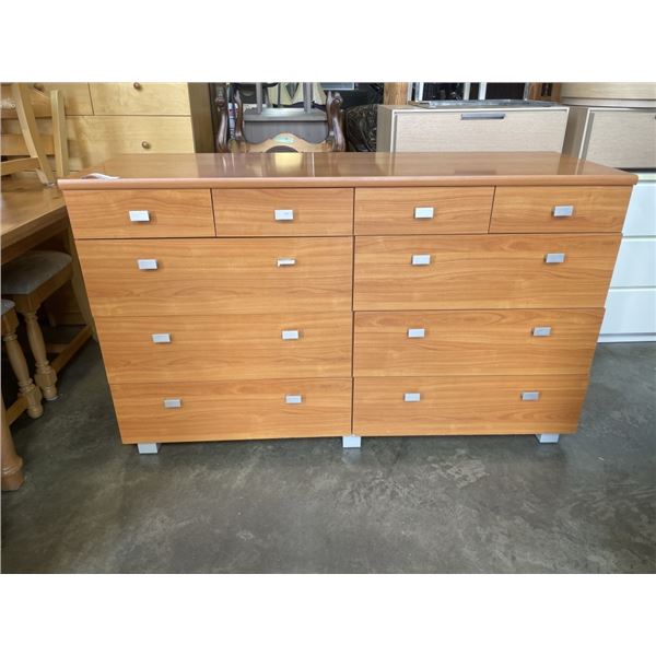 MAPLE FINISH 10 DRAWER DRESSER