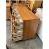 Image 4 : MAPLE FINISH 10 DRAWER DRESSER