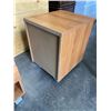 Image 4 : PAIR 2 DRAWER MAPLE FINISH NIGHT STANDS