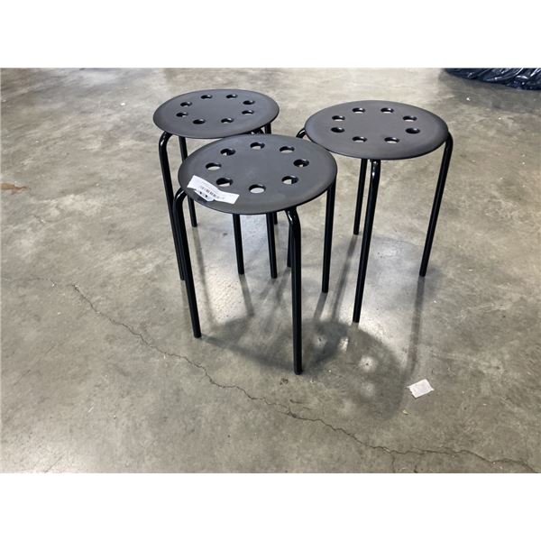 SET OF 3 PLASTIC STACKING STOOLS