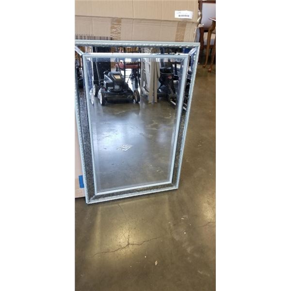 NEW DECORATIVE WALL MIRROR