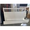 Image 3 : QUEENSIZE WHITE BEDFRAME W/ BOX SPRING