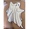 Image 2 : 2 NEW 3PACK GLOW IN THE DARK METAL LAWN GHOSTS, WITH 6 INCH SPIKES