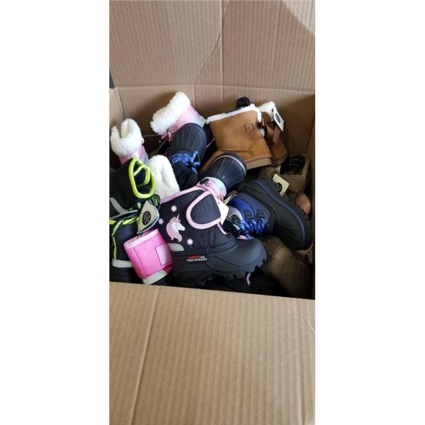 LARGE BOX OF NEW KIDS BOOTS AND SLIPPERS - VARIOUS SIZES