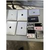 Image 5 : VINTAGE IPHONES, TABLETS, AND A KEYBOARD