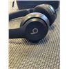 Image 2 : BEATS SOLO 4 ON EAR SOUND ISOLATING BLUETOOTH HEADPHONES - TESTED WORKING, RETAIL $279