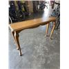 Image 3 : VINTAGE OAK SOFA TABLE