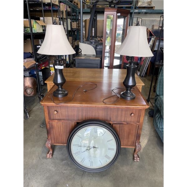 PAIR OF TABLE LAMPS W/ SHADES AND WALL CLOCK