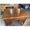 Image 2 : VINTAGE DESK W/ BUILT IN RECORD PLAYER
