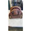 Image 1 : VINTAGE BOWLING BALL IN LEATHER BAG