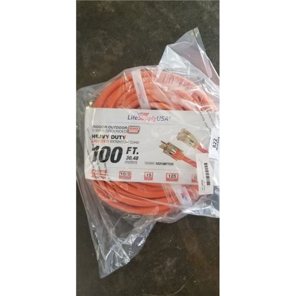 AS NEW 100FT LIFE SUPPLY HEAVY DUTY INDOOR OUTDOOR LIOGHTED 3 WIRE GROUNDED EXTENSION CORD, ORANGE 1