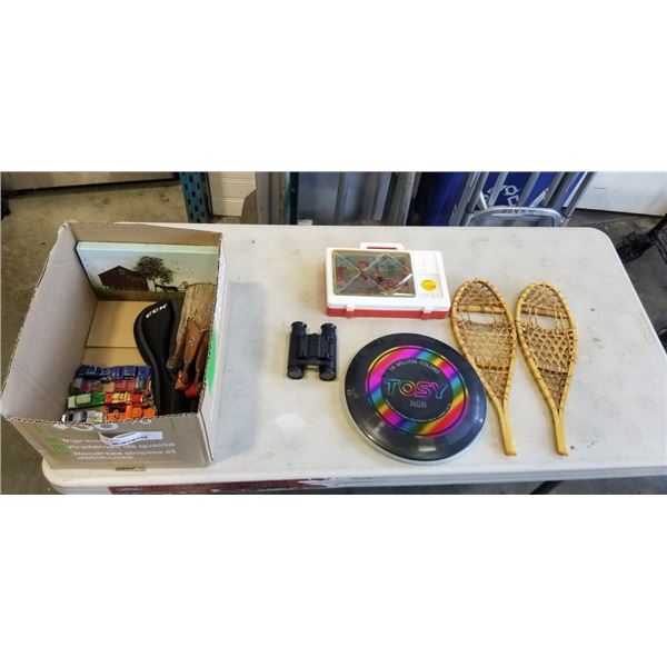 TRAY OF TOYS INCLUDING RGB FRISBEE, DECORATIVE VINTAGE SNOWSHOES, VINTAGE TOY CARS