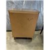 Image 4 : VINTAGE 4 DRAWER DRESSER, MADE IN CANADA