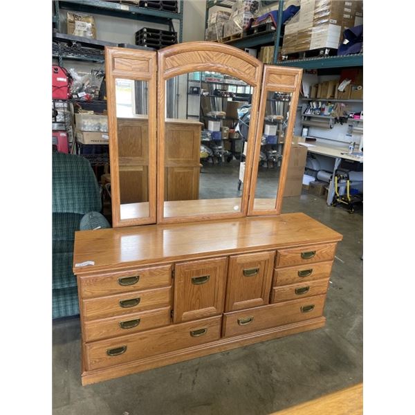 VINTAGE OAK PALISAR DRESSER W/ MIRROR