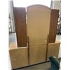 Image 5 : VINTAGE OAK PALISAR DRESSER W/ MIRROR