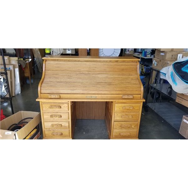 VINTAGE OAK ROLL TOP DESK