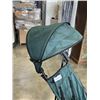 Image 3 : GREEN 4 WHEEL BABY STROLLER