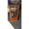 Image 4 : VINTAGE WOOD DISPLAY CABINET