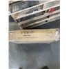 Image 1 : VIVO BLACK 20 X 15 SWIVEL COUCH DESK