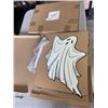 Image 1 : 2 NEW 3PACK GLOW IN THE DARK METAL LAWN GHOSTS, WITH 6 INCH SPIKES