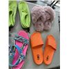 Image 4 : ASSORTED WOMANS MATCHING SHOES
