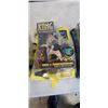 Image 3 : 3 KONG, THE 8TH WONDER OF THE WORLD COLLECTABLE TOYS