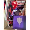 Image 5 : 3 BOXES RED HAT DECOR