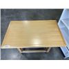 Image 4 : MAPLE FINISH CRAFTING TWO TIER TABLE