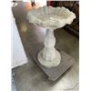 Image 4 : 3PC CEMENT BIRD BATH