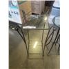 Image 2 : 2 PIECE GLASS TOP PLANTER STANDS
