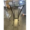 Image 3 : 2 PIECE GLASS TOP PLANTER STANDS