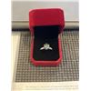 Image 2 : 3.00 CT GRA CERTIFIED ROUND BRILLIANT CUT MOISSANITE STONE VVS VIVID GREEN COLOR WITH 30 ROUND BRILL