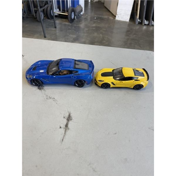 2 MODEL CARS